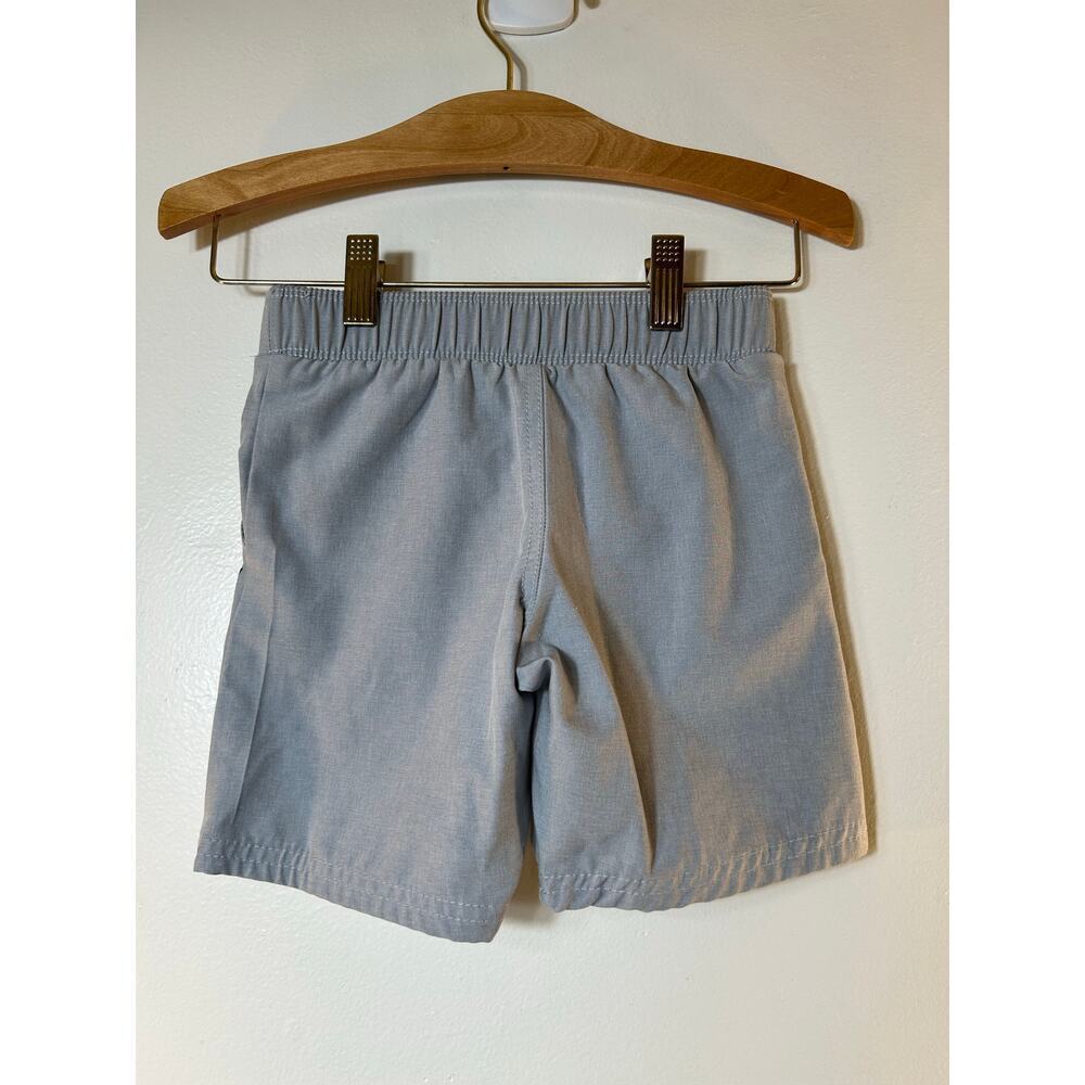HURLEY Boy’s Two Pairs of 4-Way Stretch Hybrid Shorts / Size: 4 - Picture 13 of 14